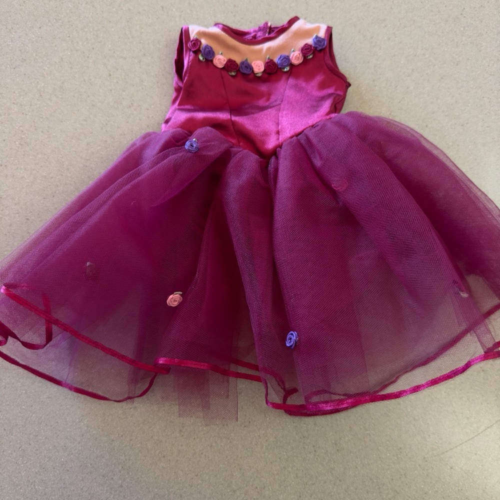 American Girl brand outfit.

1999-2001